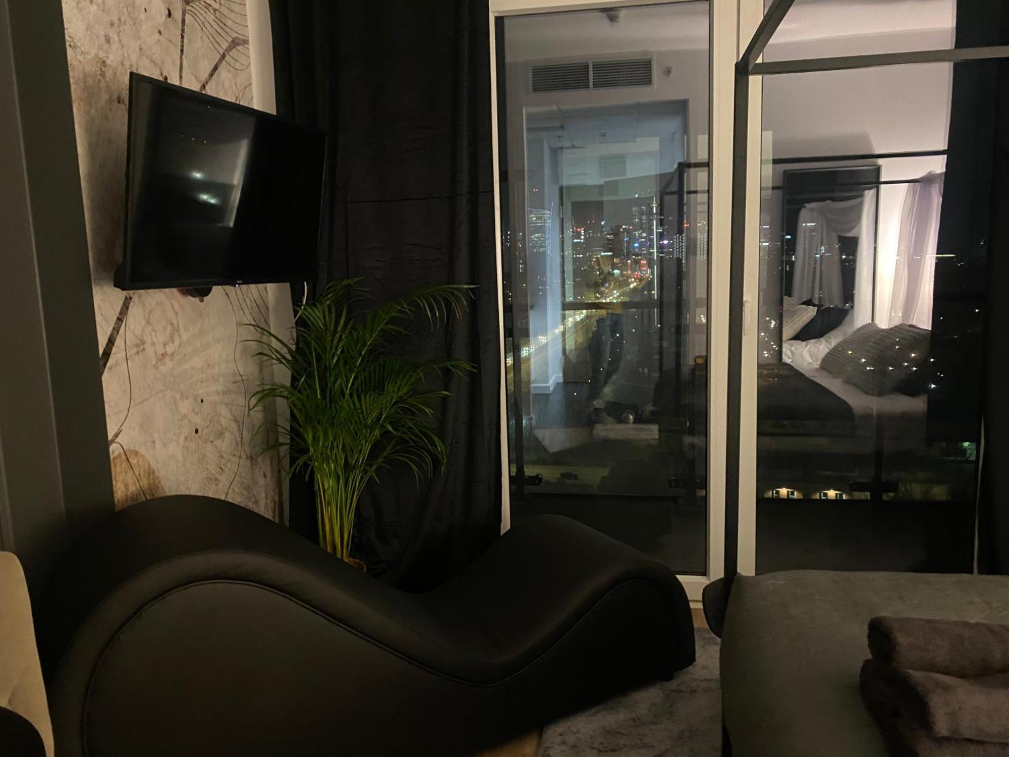 Chillout View & Pleasure - Wola Tower 15th Floor Butas